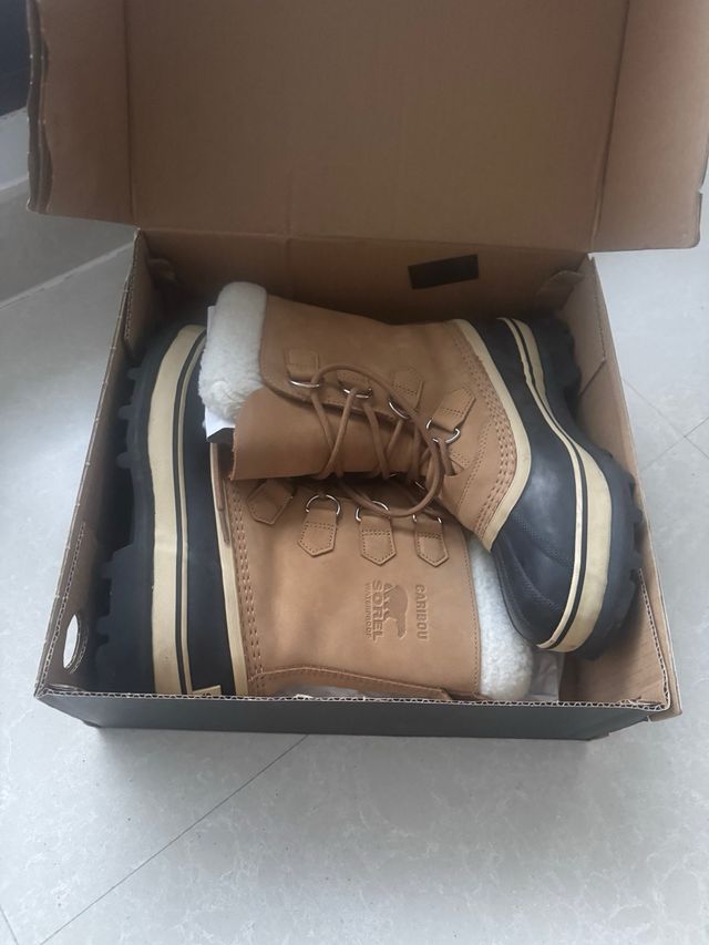 Bota Sorel modelo Caribou