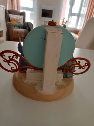 Figura Cenicienta
