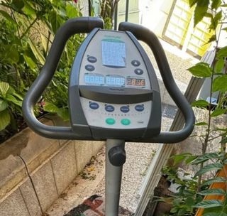 Bicicleta estática con programas
