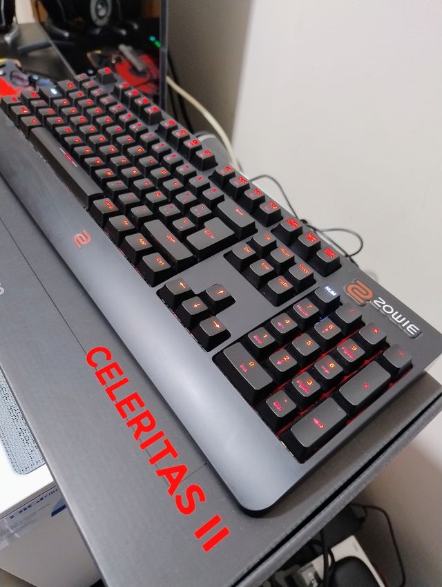 Teclado mecanico optico, BenQ