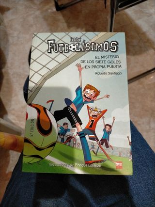 Los Futbolísimos 2: El misterio de los siete goles en propia puerta (Spanish Edition)