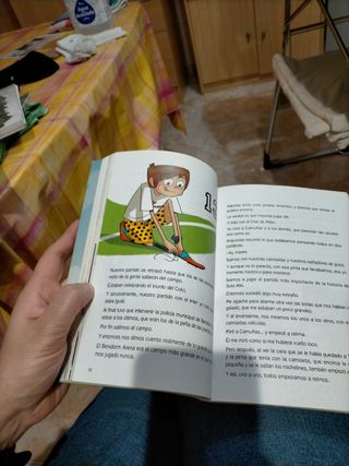 Los Futbolísimos 2: El misterio de los siete goles en propia puerta (Spanish Edition)
