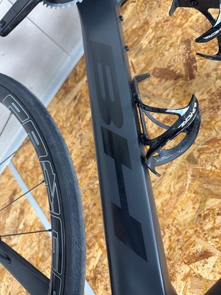 BH AEROLIGHT SRAM RIVAL AXS