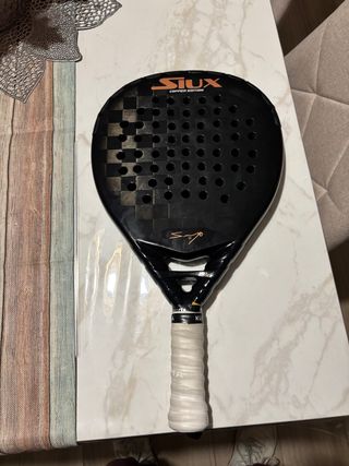 Pala de padel siux