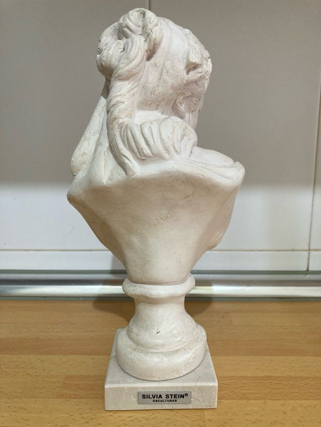 GIGi Escultura de Silvia Stein