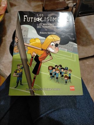 Los Futbolísimos 10: El misterio del tesoro pirata (Spanish Edition)
