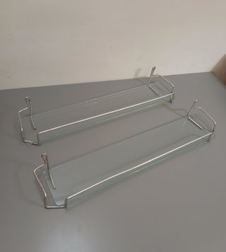 2 estanterías antiguas, baldas crislal, baño