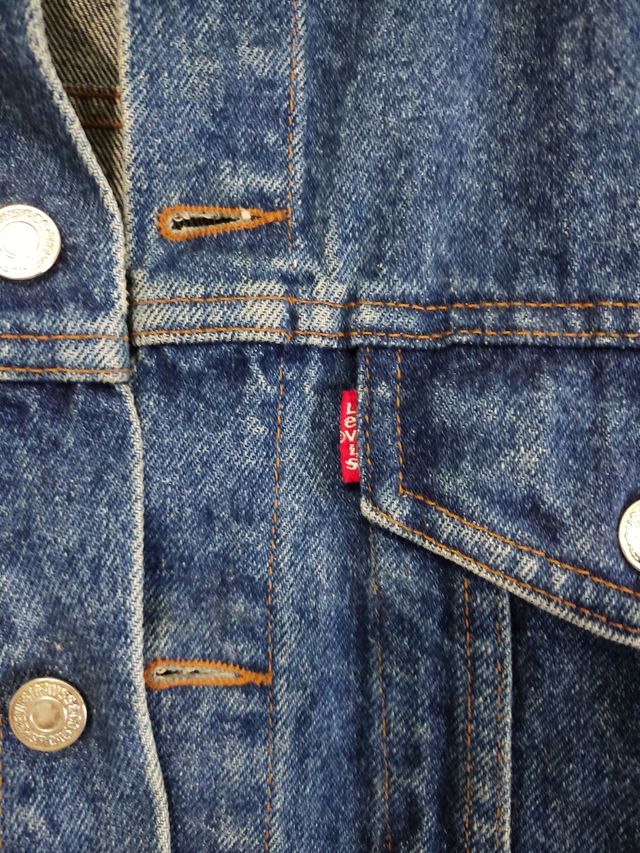 Cazadora Levis Strauss