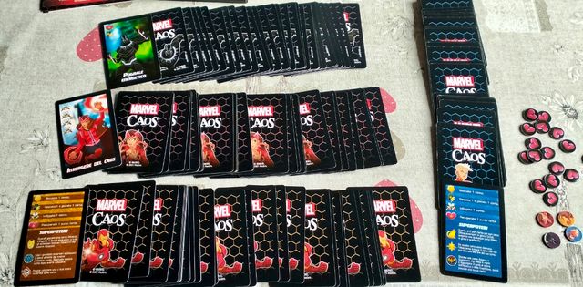 Gioco di carte Marvel Caos come nuovo