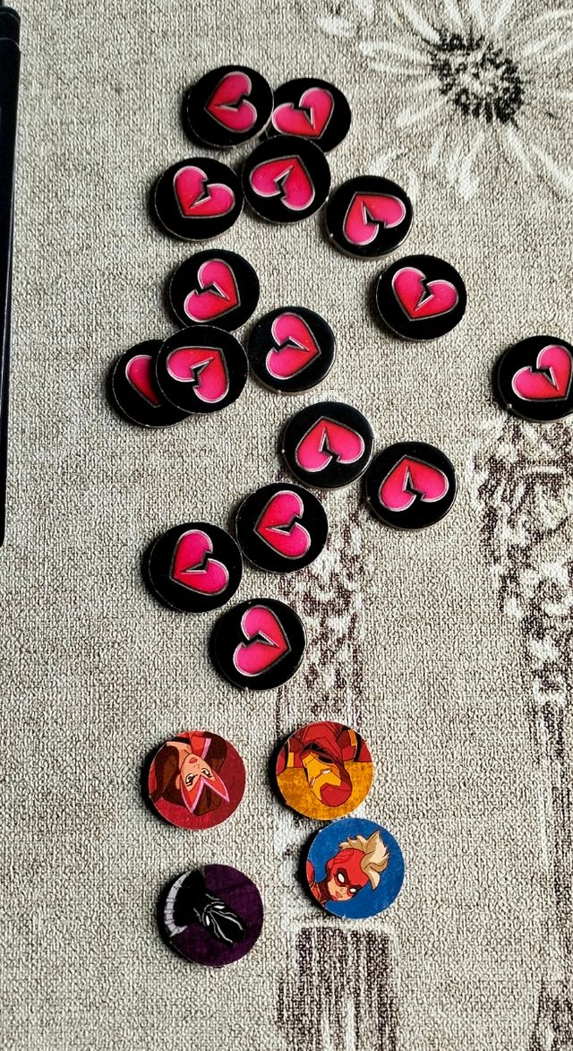 Gioco di carte Marvel Caos come nuovo