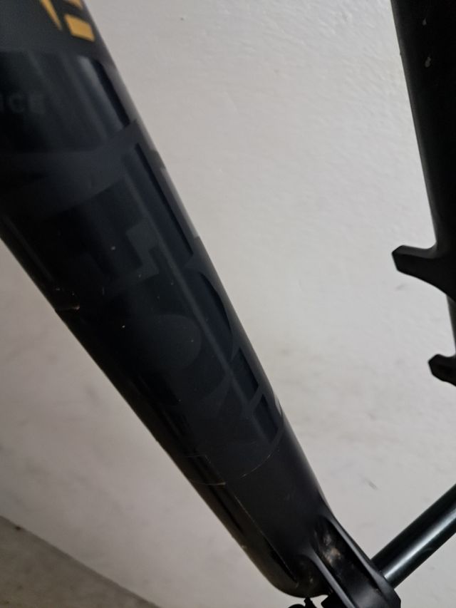 Horquilla Fox 38 performance 160mm 29/27,5+  ebike