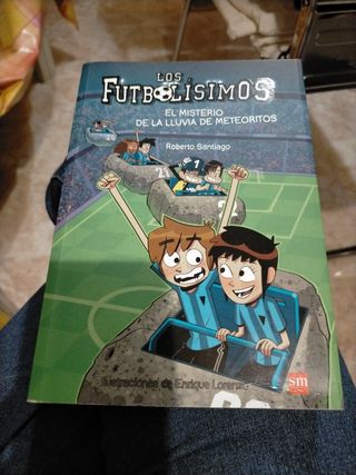 Los Futbolísimos 9: El misterio de la lluvia de meteoritos (Spanish Edition)