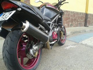 Cagiva v-raptor 1000