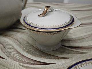 Servizio da tè in porcellana bavarese bordata oro