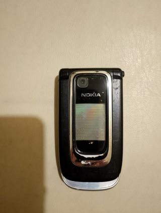 Nokia 6131 con 3 caricabatterie 