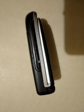 Nokia 6131 con 3 caricabatterie 
