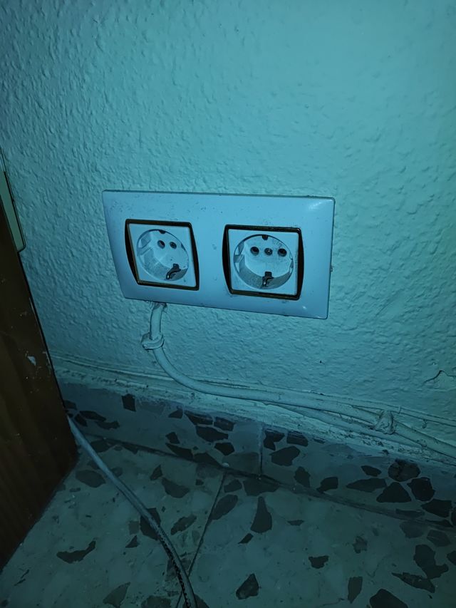 Enchufes dobles simon