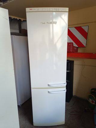 FRIGORÍFICO DE OCASIÓN POR CAMBIO D CASA