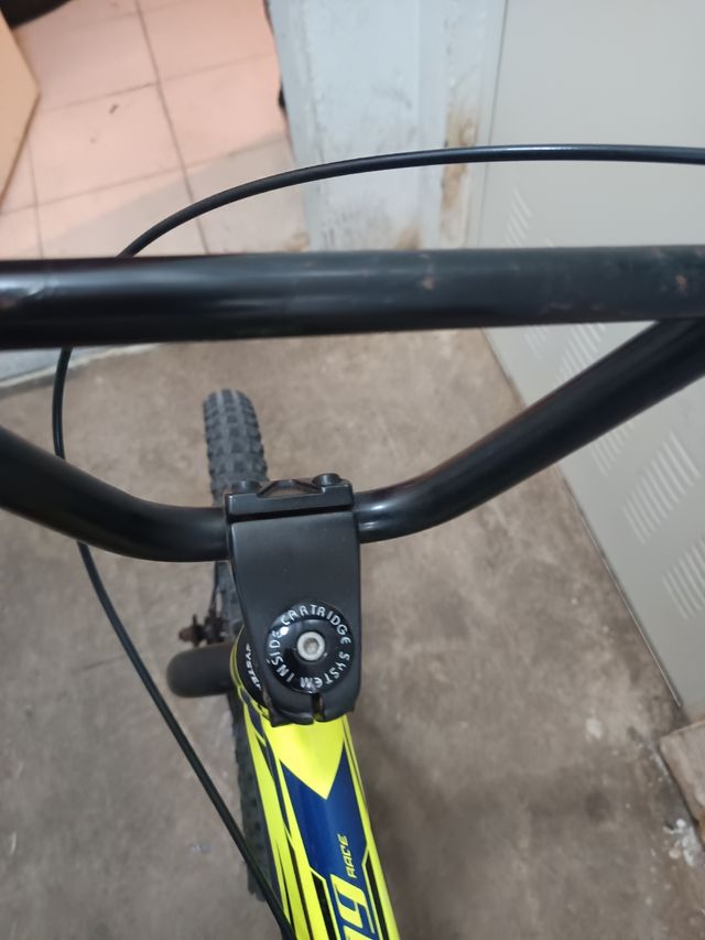 Bicicleta Monty 139 BMX