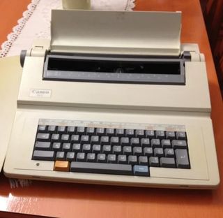 Máquina de escribir Olivetti Lettera 40