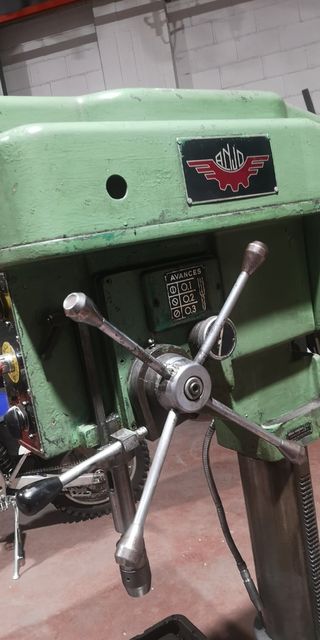 Taladro columna ANJO 32 trifasico