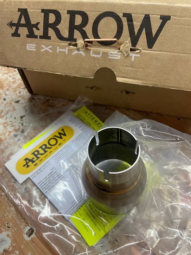 Conector escape Arrow