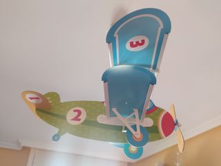 Lámpara infantil avión