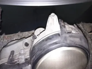 Faro izquierdo halógeno mercedes E w210