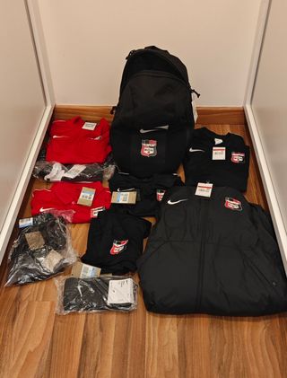 PACK ROPA NIKE - CLUB LA NUCIA CF