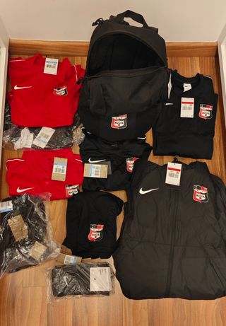 PACK ROPA NIKE - CLUB LA NUCIA CF