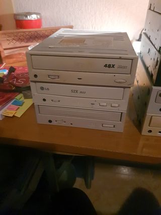 Lote X17 Lectoras y Grabadoras Varios