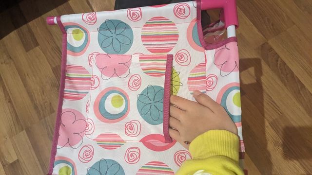 cunita para bebes, muñecos