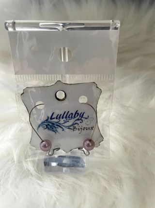 Pendientes Lucy