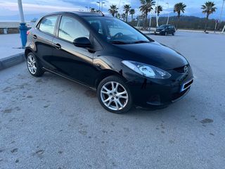 Mazda 2 1.4 CRTD 2008 ( DE ) 