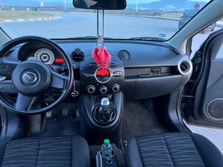 Mazda 2 1.4 CRTD 2008 ( DE ) 