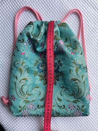 Mochila para niña con tela fallera