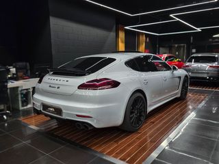 Porsche Panamera 4S 420cv