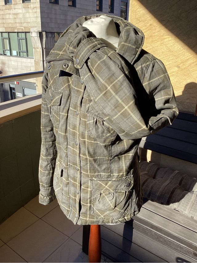 Parka entretiempo verde oliva. M