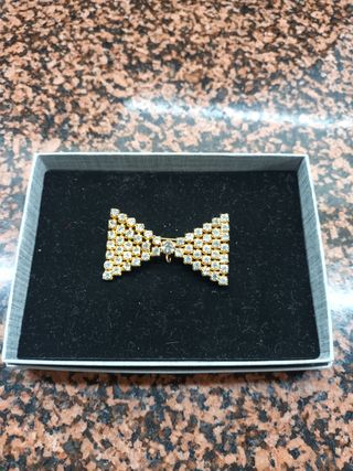 Broche fallera