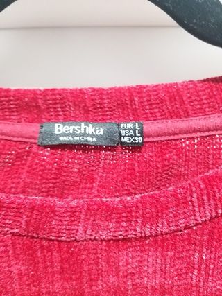 Jersey rojo Bershka T.L Nuevo