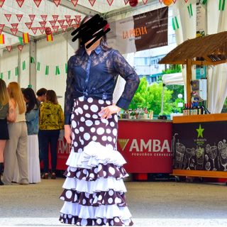 Falda flamenca mujer