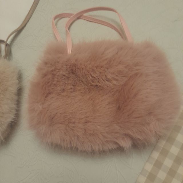 Bolsos de pelo suave