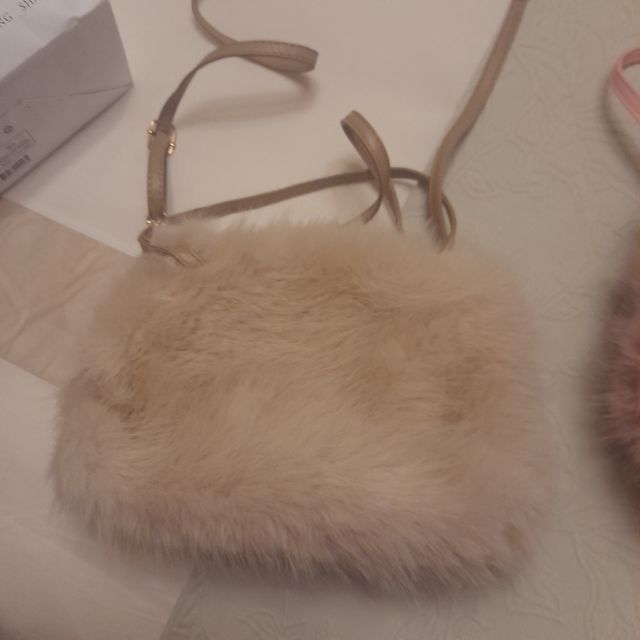 Bolsos de pelo suave