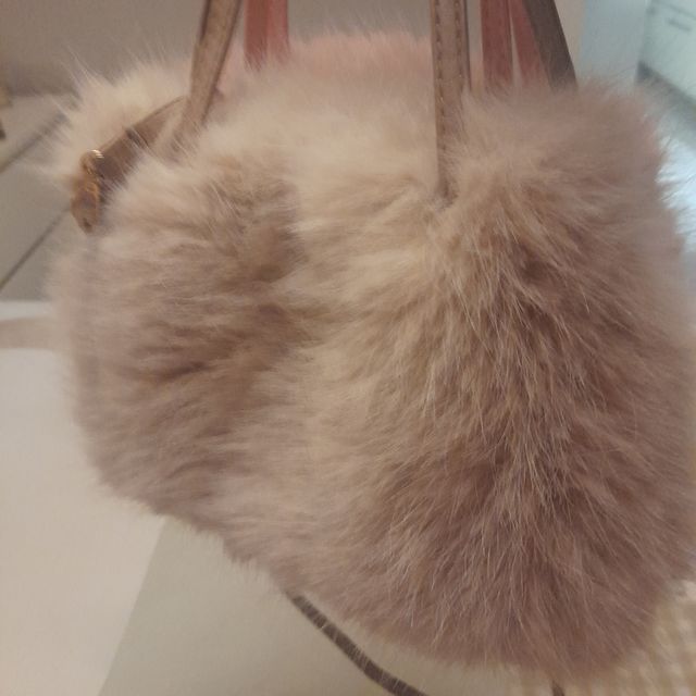 Bolsos de pelo suave
