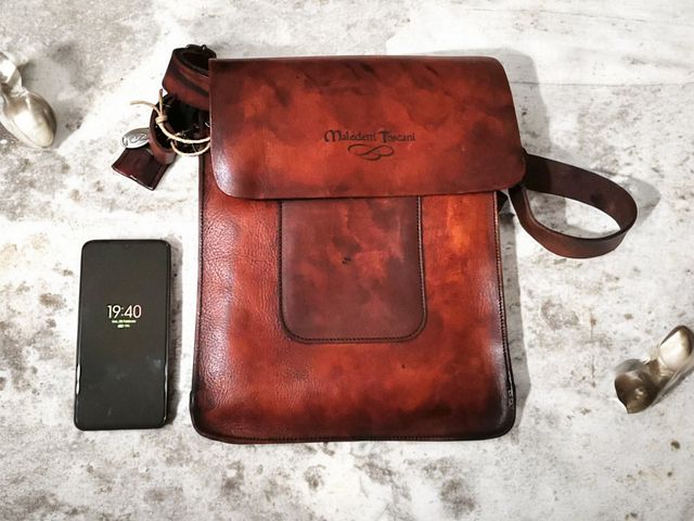 Tracolla in pelle Maledetti Toscani dal 1848