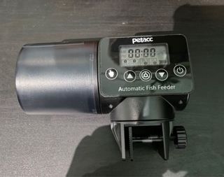 Dispenser cibo pesci