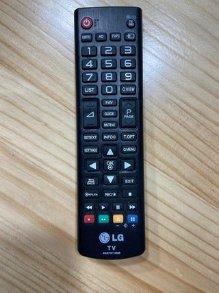 TELEVISIÓN MONITOR LG 24" PULGADAS TV