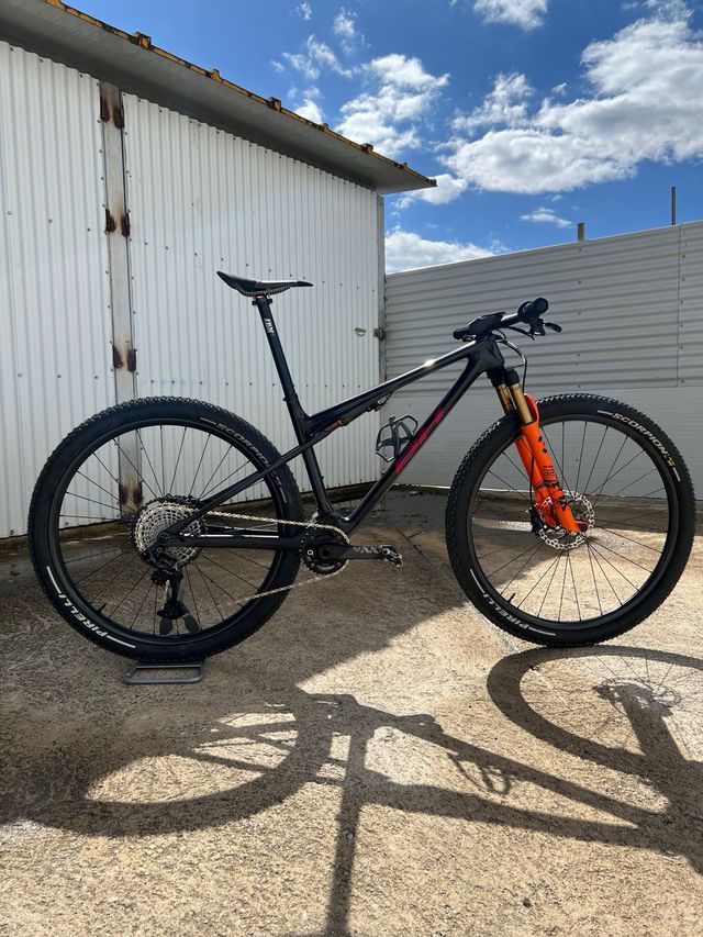 Bh lynx Sls peopietario tienda