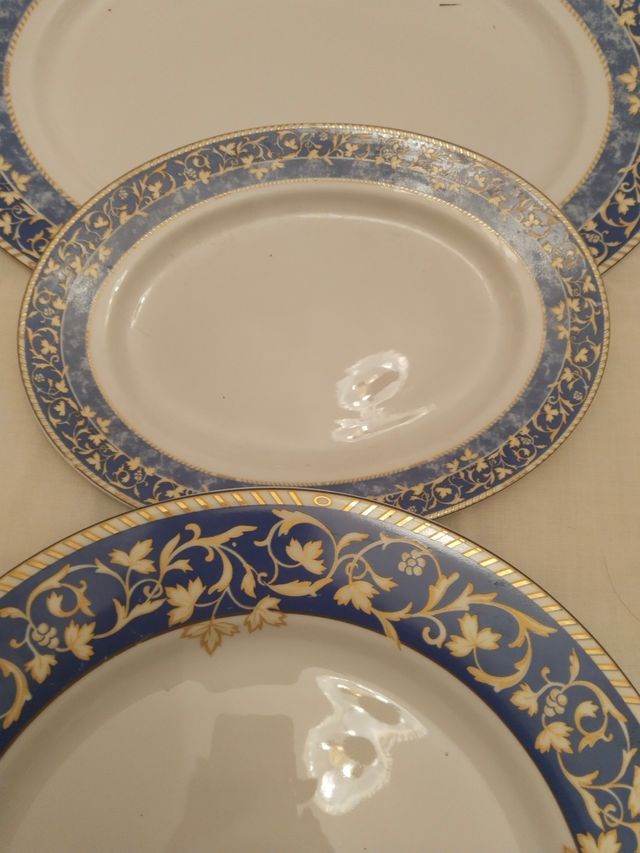 Cuatro fuentes para menaje