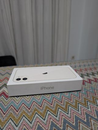 Caja iPhone 11